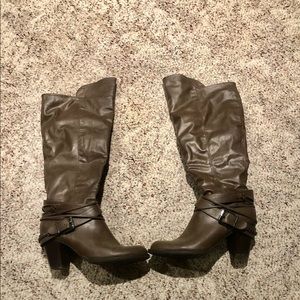 Pink N Pepper knee high boots